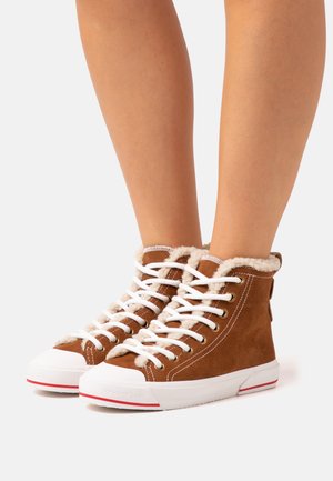 See by Chloé, Baskets montantes - tan