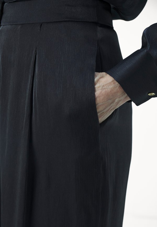 IRIDESCENT WIDE LEG PANTS - Trousers2