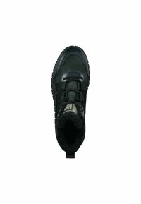 Schwarze Mid-Top-Stiefel mit einer strukturierten Lederoberfläche, kontrastierenden Schnürsenkeln und einem weichen Futter. Gummisohle mit einem robusten Profil.