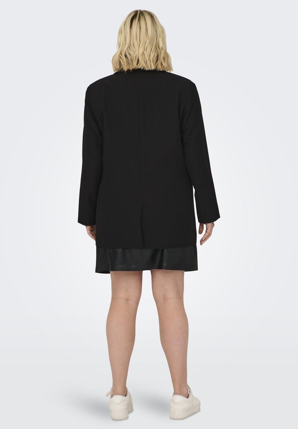 CARLANA BERRY - Blazer3