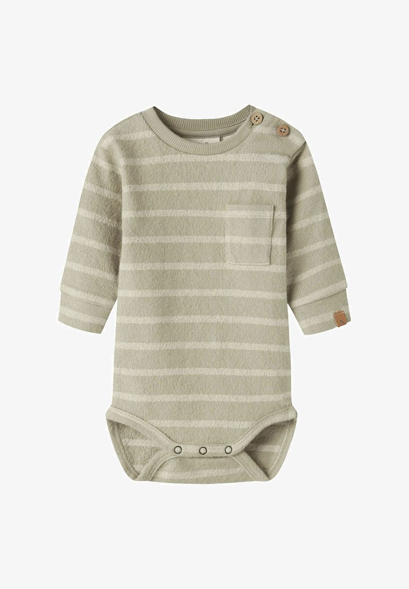 Body beige à manches longues pour bébé avec des rayures blanches horizontales, poche avant, épaule boutonnée et fermetures pression au bas.