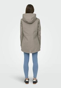 ONLY ONLLOUISE LIFE - Parka - string