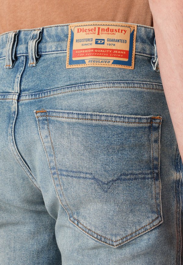 Straight leg jeans - 012