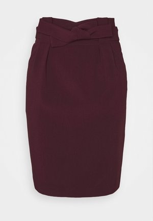 Kynähame - bordeaux