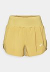ROAD SHORT - Pantalón corto de deporte - lemongrass