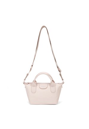 Piccola borsa beige chiaro con due manici corti e una tracolla lunga regolabile, design minimalista, texture liscia.
