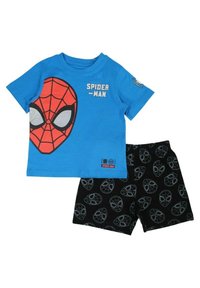 T-shirt en coton bleu avec un graphique rouge de Spider-Man et le texte "SPIDER-MAN" ; associé à un short noir arborant un motif de toile d'araignée.