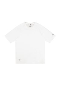 T-shirt bianca a maniche corte realizzata in tessuto liscio. Presenta un colletto a girocollo e un piccolo logo stampato vicino al maniche sinistro. Design semplice.