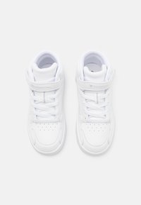 Champion RD18 2.0 MID B PS UNISEX - Basketsko - all white