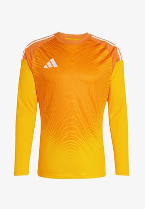 Maglietta atletica a maniche lunghe di un brillante colore giallo con accenti arancioni. Presenta una texture dinamica e un logo bianco sul petto e sulla spalla.