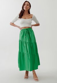 TUSSAH MEG  - Gonna a campana - green