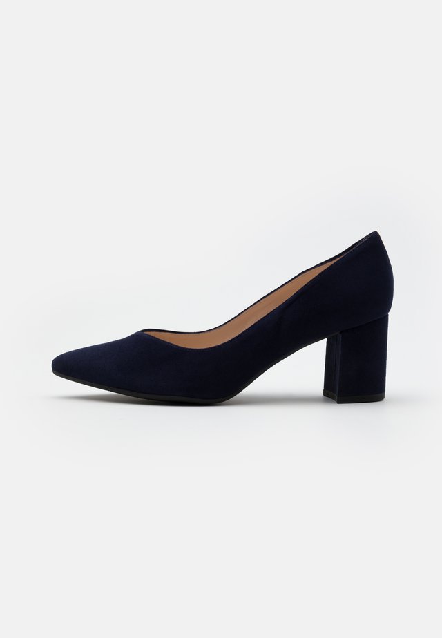 Blaue Pumps Online Entdecken Es Geht Hoch Hinaus Bei Zalando
