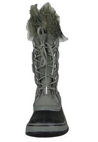 Szare wodoodporne buty z kołnierzem z sztucznego futra, sznurowaną przodem, metalowymi oczkami, gumową podeszwą oraz teksturowaną dolną częścią dla lepszej przyczepności.