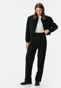 Koton BUTTON DETAIL  - Stoffhose - black