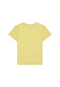 Tričko s krátkým rukávem ve světle žluté barvě, vyrobené z jemného materiálu. Má kulatý výstřih a jednoduchý, nezdobený design.