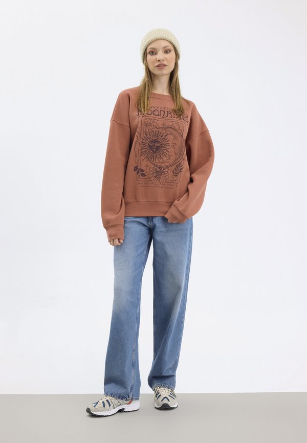 Sweatshirt - orange3