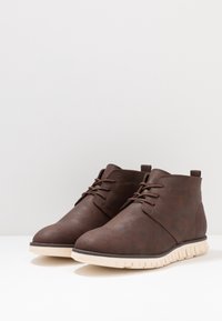 New Look Šněrovací kotníkové boty - dark brown