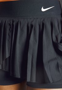 Nike Performance DRYFIT ADVANTAGE SKIRT PLEATED - Športno krilo - black/white