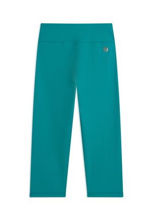 Mallas recortadas de color verde azulado con una cintura ancha y un pequeño logo de la marca en la cadera derecha, mostradas planas sobre un fondo blanco.