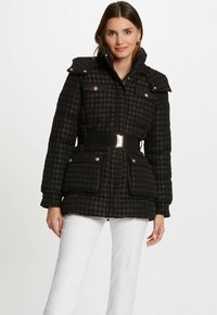 Morgan Wintermantel - noir