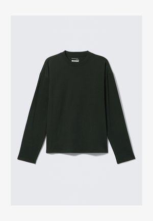 Donkergroen T-shirt met lange mouwen, ronde hals en een ontspannen pasvorm. Gemaakt van zachte stof met een gladde textuur. Geen zichtbare patronen of accenten.