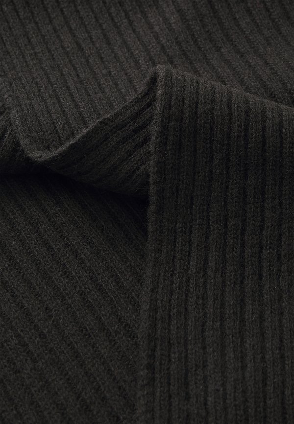 BADGE BEANIE SCARF UNISEX GIFT SET - Beanie2