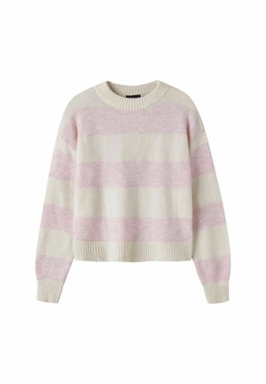 Pull col rond avec larges rayures horizontales en rose doux et blanc, avec des poignets et un ourlet côtelés.