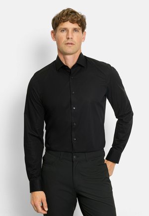 Zwarte langmouw button-up shirt met een klassieke kraag, gemaakt van gladde stof, met een getailleerd ontwerp en subtiele glans.