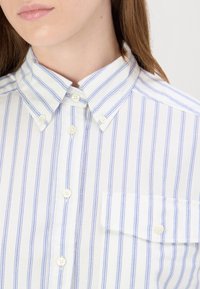 GANT Užsagstoma palaidinė - eggshell