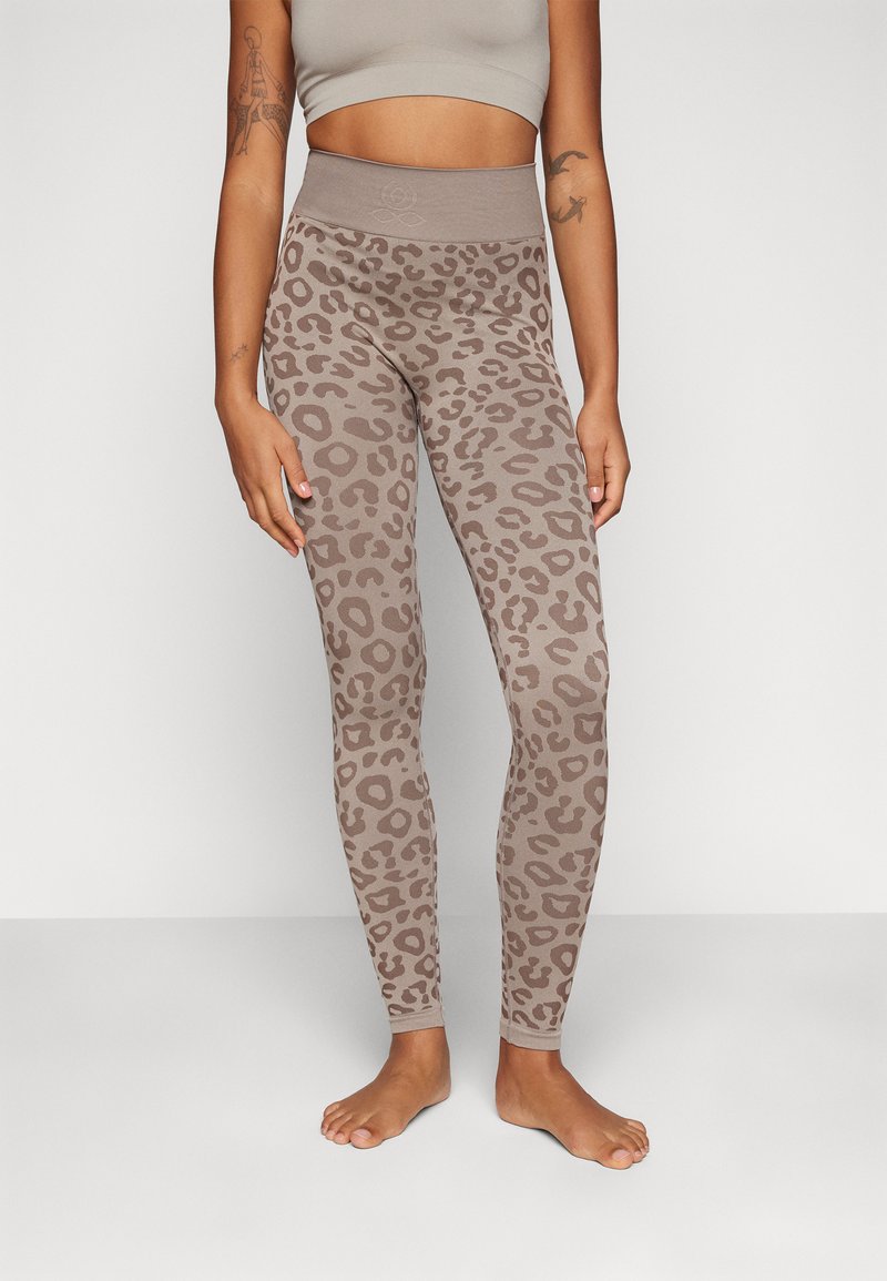 Yogasearcher BIDAIA SEAMLESS LEGGING - Tights - cacao