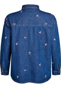 Camisa de denim en azul oscuro con flores rosas bordadas. Presenta mangas largas, un cuello y puños abotonados. Corte clásico con un dobladillo recto.