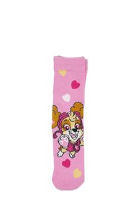 Calze di cotone rosa con un design di personaggio caratterizzato da accenti marroni chiari e rosa, decorate con cuori multicolori.