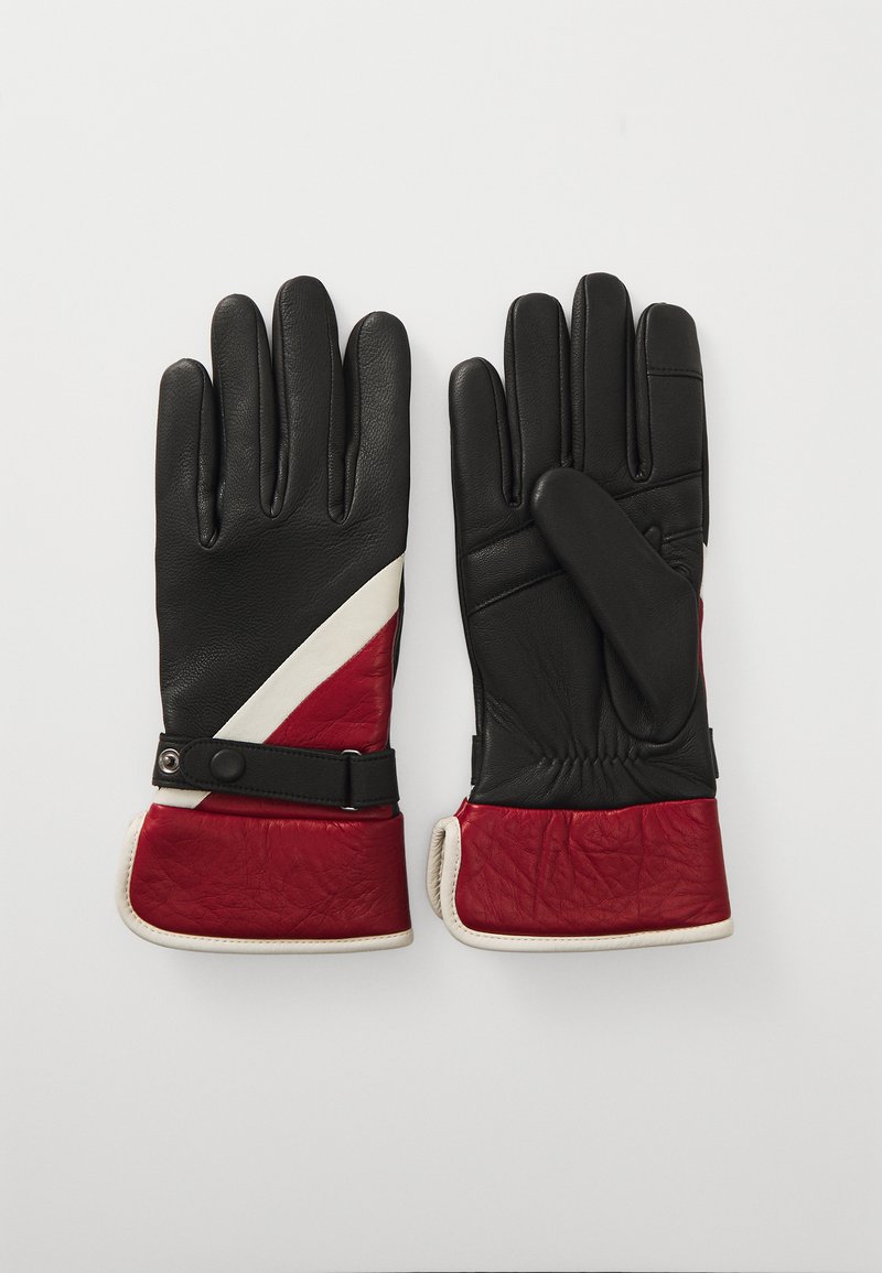Gants en cuir noir avec des accents rouges et blancs, présentant un design diagonal, un ajustement serré et une sangle au poignet pour un maintien sûr.