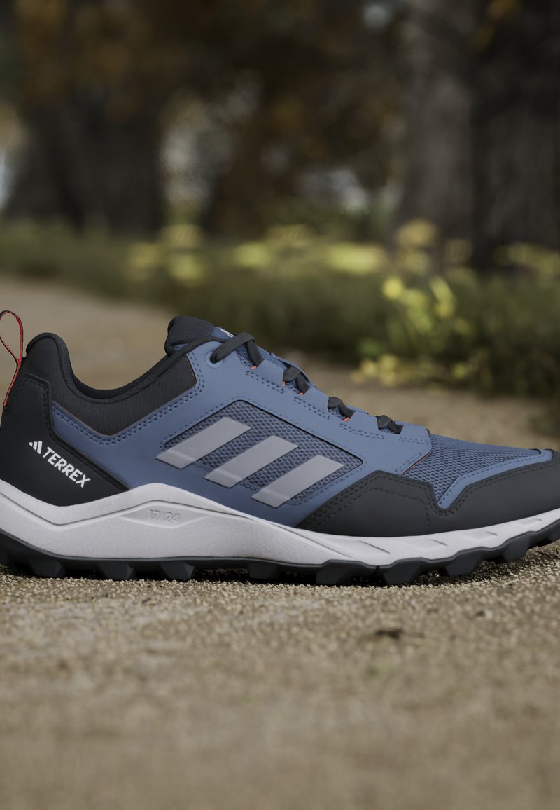 adidas gazelle silver green womens adidas Terrex Tracerocker 2 GORE-TEX Mens Trail Running Shoes