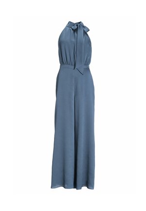 Tuta blu con collo all'americana e dettaglio a fiocco, caratterizzata da una vita aderente e pantaloni a gamba larga, realizzata in tessuto leggero e testurizzato.