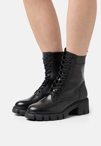 Tamaris - Lace-up ankle boots - black Thumbnail Image 1