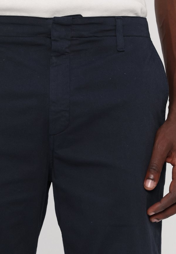 TROUSERS ZYAN - Chinos3