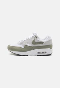 Nike Sportswear AIR MAX - Tenisice - white/light army/neutral/grey/black