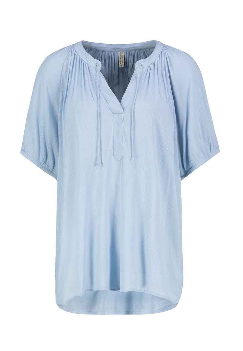 Himmelblause Kurzarmbluse aus weichem Stoff, mit V-Ausschnitt, Raffung an den Schultern und abgerundetem Saum.