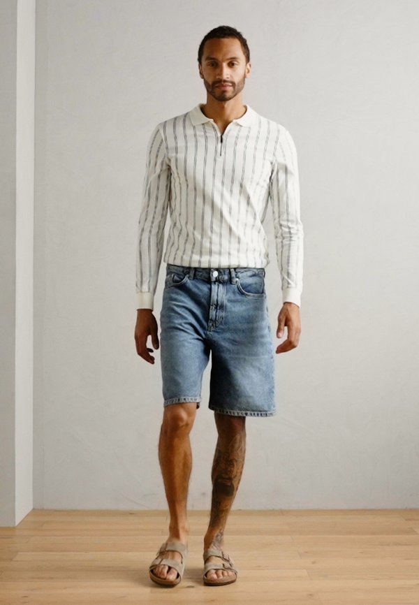 MID WAIST RELAXED LEG - Denim shorts3