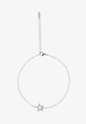 Delikatna bransoletka z cienkiego srebrnego łańcuszka z regulowanym zapięciem, ozdobiona zawieszką w kształcie gwiazdy wysadzaną małymi, przezroczystymi kamieniami szlachetnymi.
