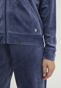Oxmo MITTA SET - Treniņtērps - crown blue
