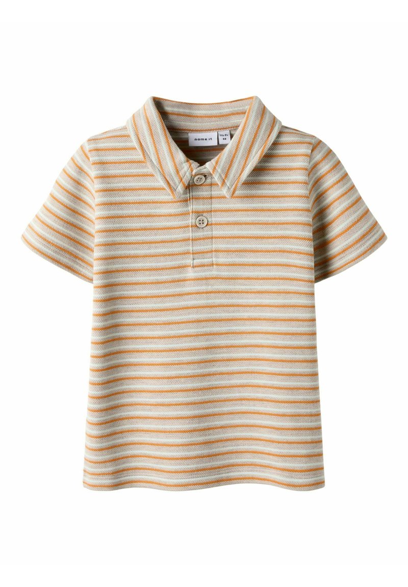 Kortärmad polo i randig mönster, med färgerna orange och vitt, mjukt tyg och treknapplist.