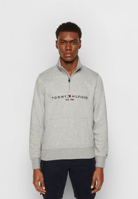 Tommy Hilfiger LOGO MOCK NECK - Camisola - light grey heather