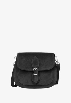 Schwarze Wildleder-Crossbody-Tasche mit einem Klappenverschluss, dekorativem, blätterförmigem Detail und silberner Schnalle. Verfügt über einen verstellbaren Riemen und eine glatte Textur.