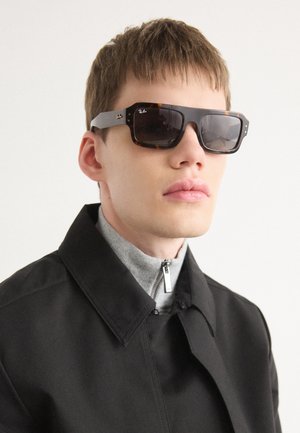 Ray-Ban LUKAS UNISEX - Päikeseprillid - havana