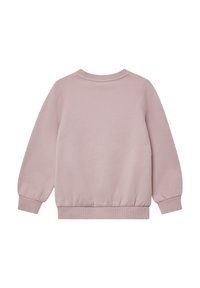 Roosa dressipluus ümarate kaelustega, pika varrukaga ja kogumisega mansettidega. Pehme kangas on siledat tekstuuri ja ribakujuline vöökoht.