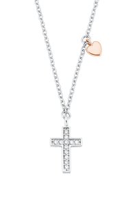 Collana d'argento con ciondolo a croce decorato con cristalli trasparenti e un piccolo charm a forma di cuore in oro rosa attaccato alla catena.