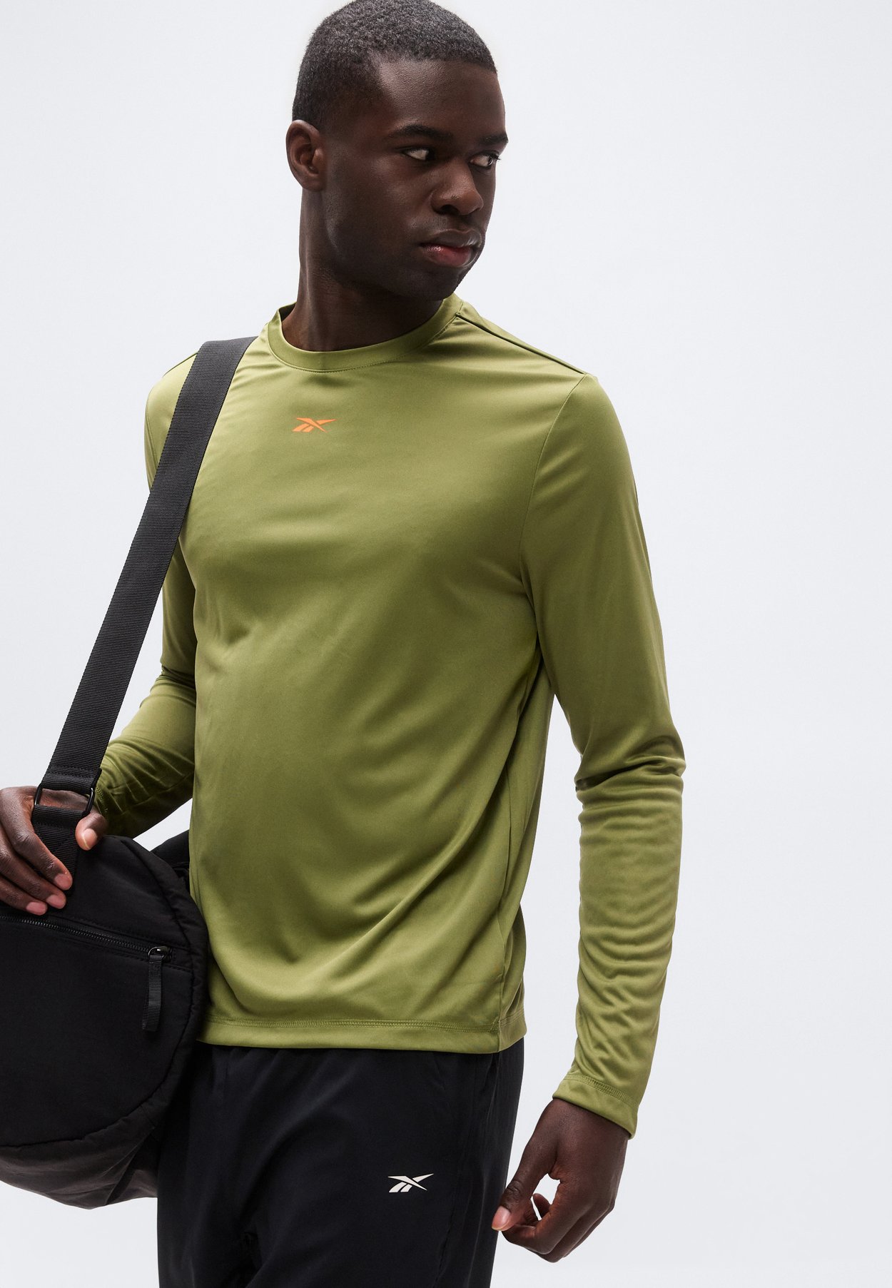 ID TRAIN TECH TEE