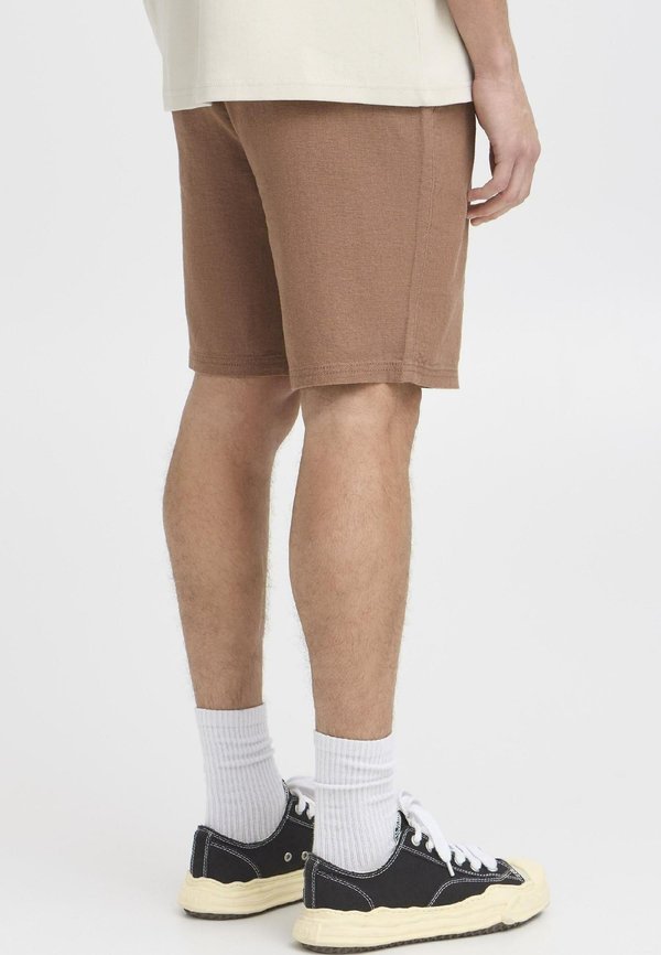 SDAURELIUS REGULAR FIT - Shorts - acorn3
